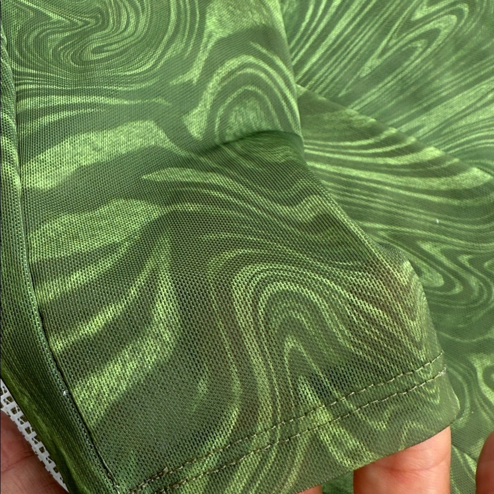 Good American womens Swirl Pattern Green Blouse size 1 - Picture 3 of 8
